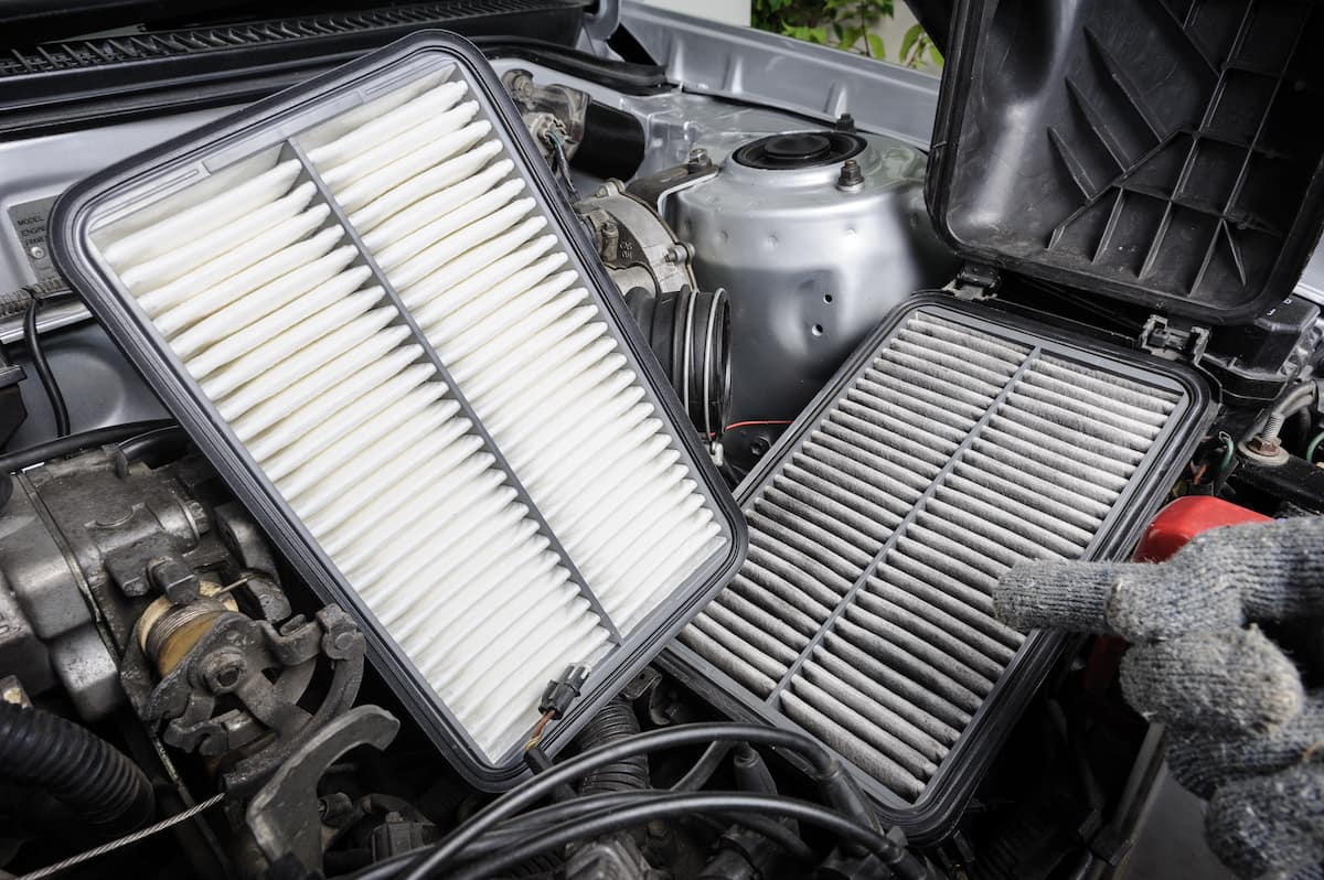 Mospart | What does an engine air filter do?