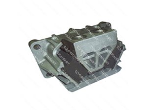 ENGINE MOUNTING