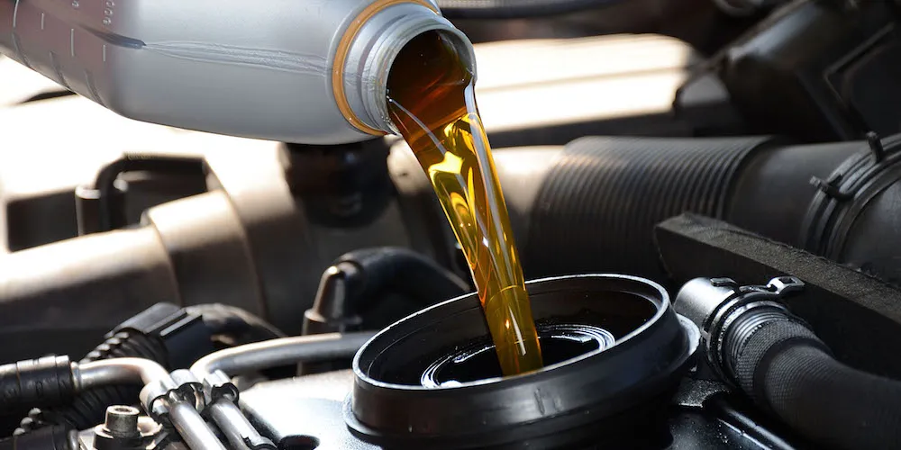 Mospart | Oil Change Ne Demek? Arabada Oil Change Uyarısı